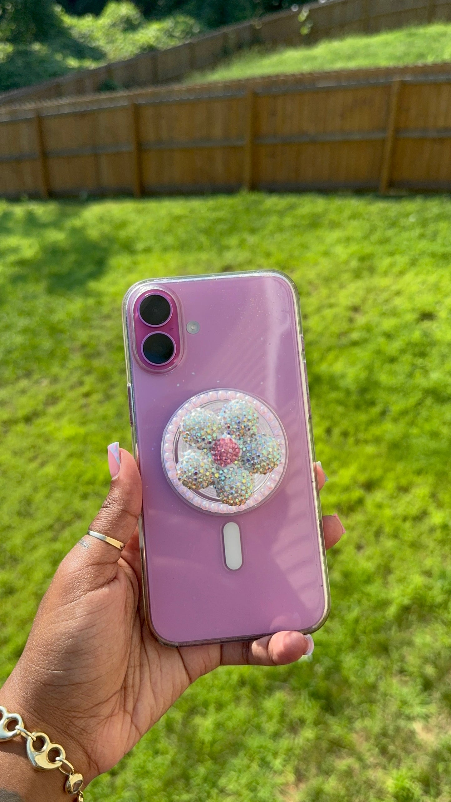 BLING SLIVER FLOWER POP SOCKET
